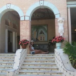 Meet your Posher, Luisa